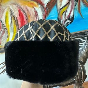 Skea Vintage Faux Fur Bucket Winter Hat Size Small